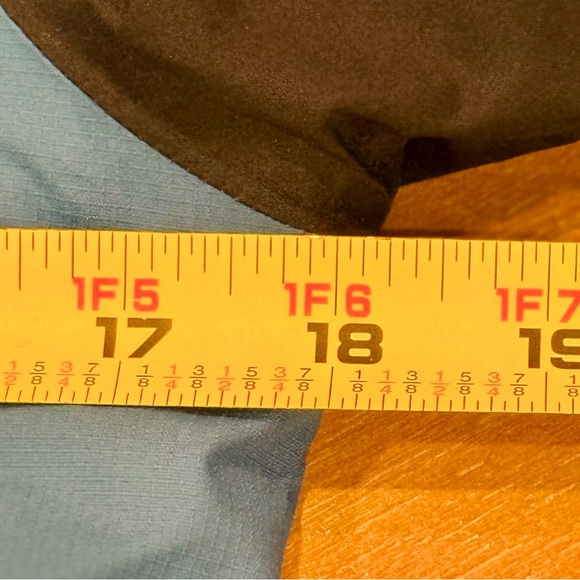 Columbia Boys Snow Problem Jacket Omni Heat Omni Tech Outgrown Sz M 10-12 - Picture 6 of 9